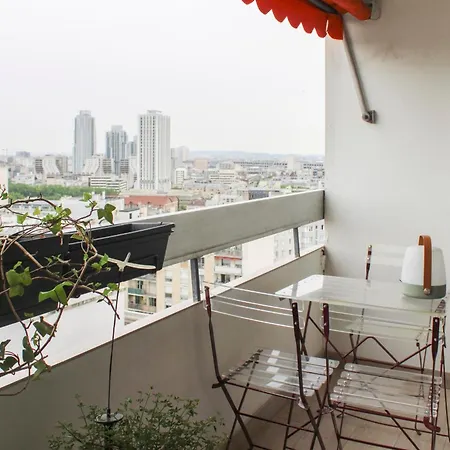 Skyscrapers With Balcony And Overlooking Parigi
